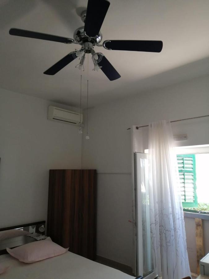 Omis Apartment On The Beach Luaran gambar
