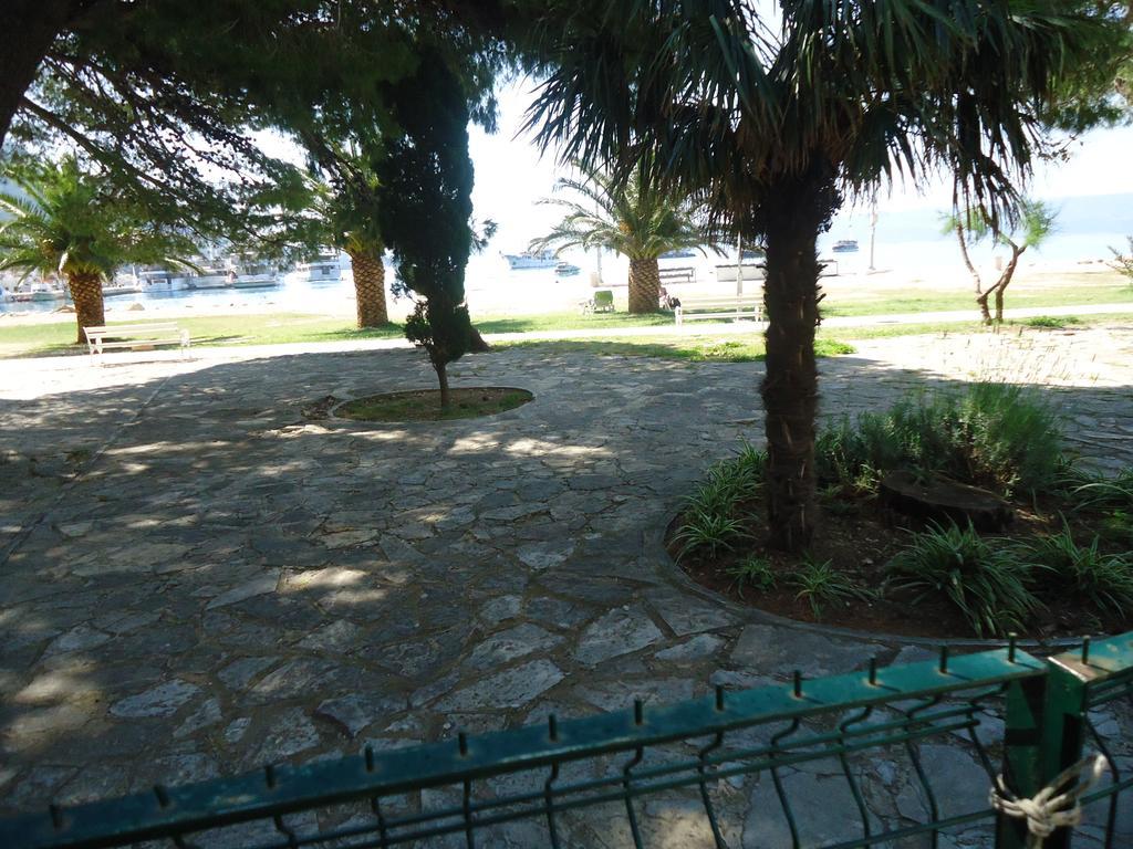 Omis Apartment On The Beach Luaran gambar