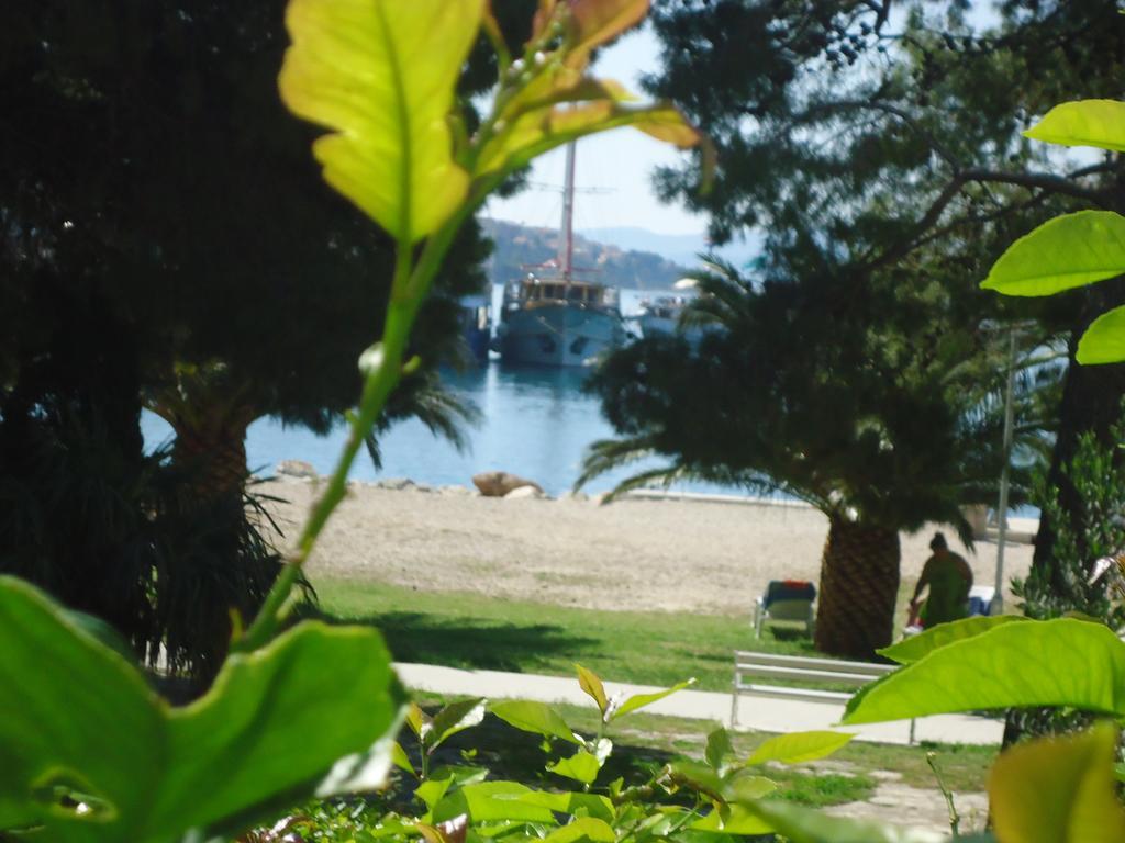 Omis Apartment On The Beach Luaran gambar